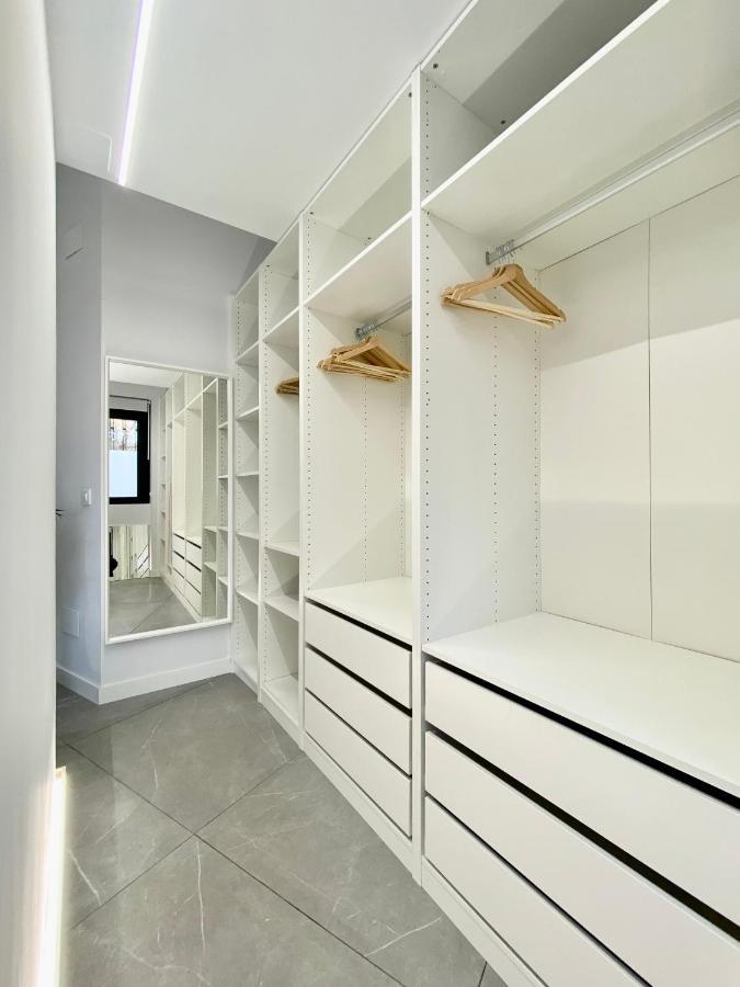One-Bedroom Apartment,1364648543:JPEG